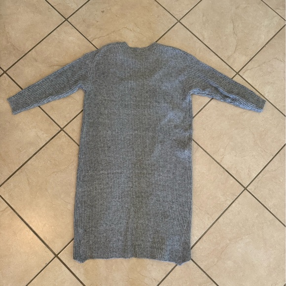 Gray Ribbed Knit Dress - Picture 4 of 4